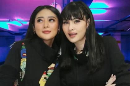 Duo Anggrek Borong Camilan Buat Iseng