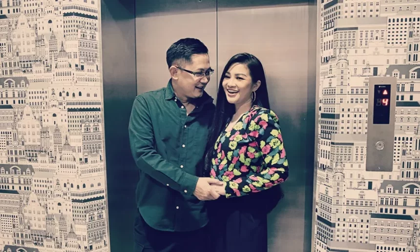 Ada Hal yang Membuat Fitri Carlina Sempat Depresi Ada Hal yang Membuat Fitri Carlina Sempat Depresi