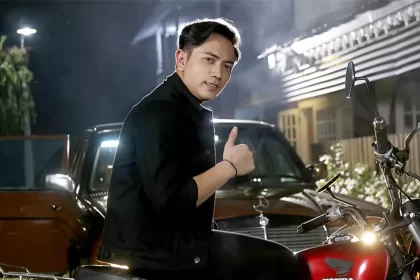 Lingga Mati-matian Bermain dengan Perasaan