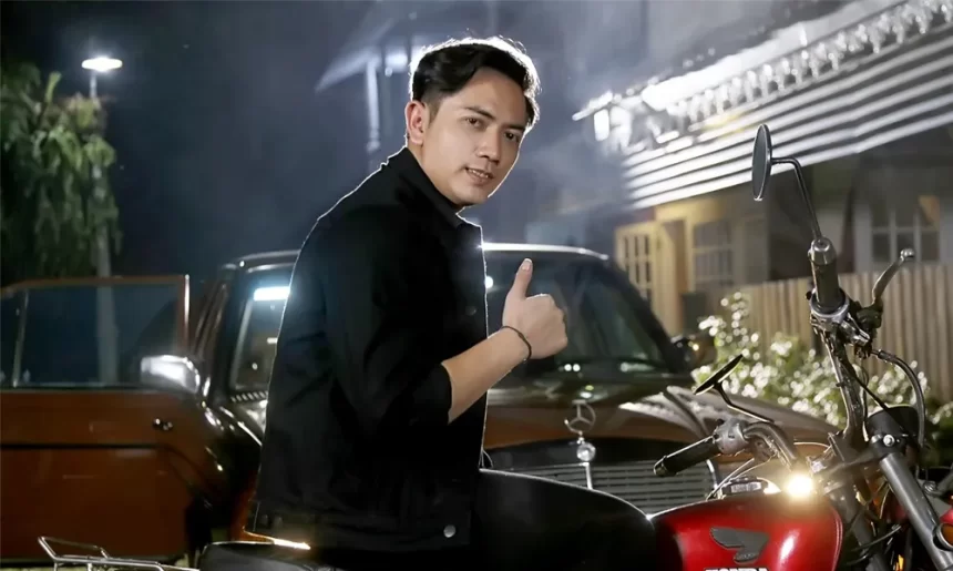 Lingga Mati-matian Bermain dengan Perasaan