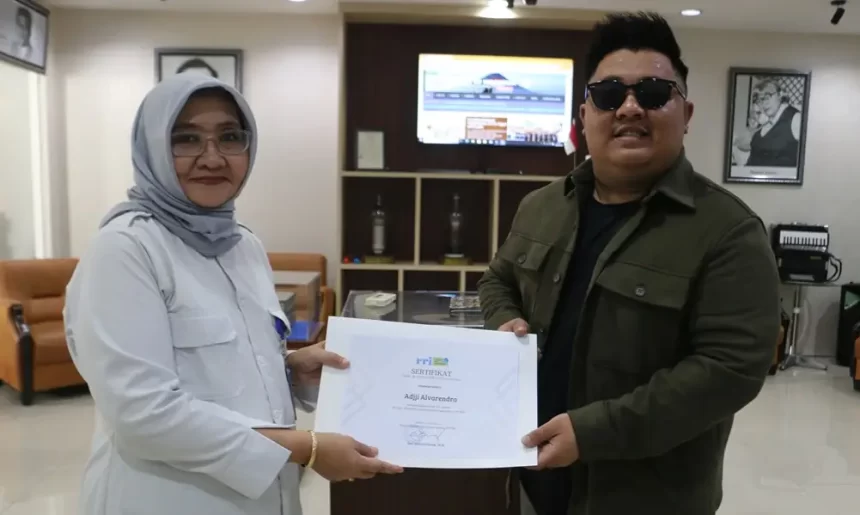 Adjji Alvarendra Perdana Merasakan Promo Radio
