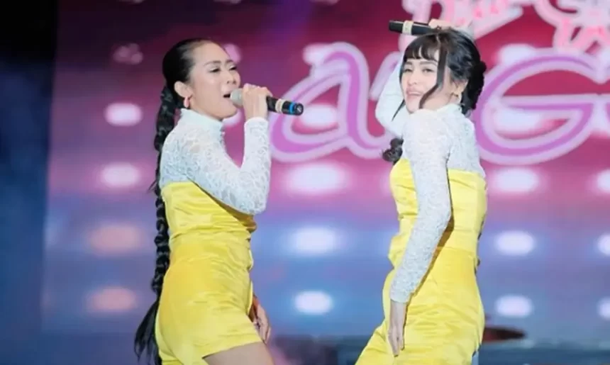 Devay Bicara Resiko Penyanyi Dangdut
