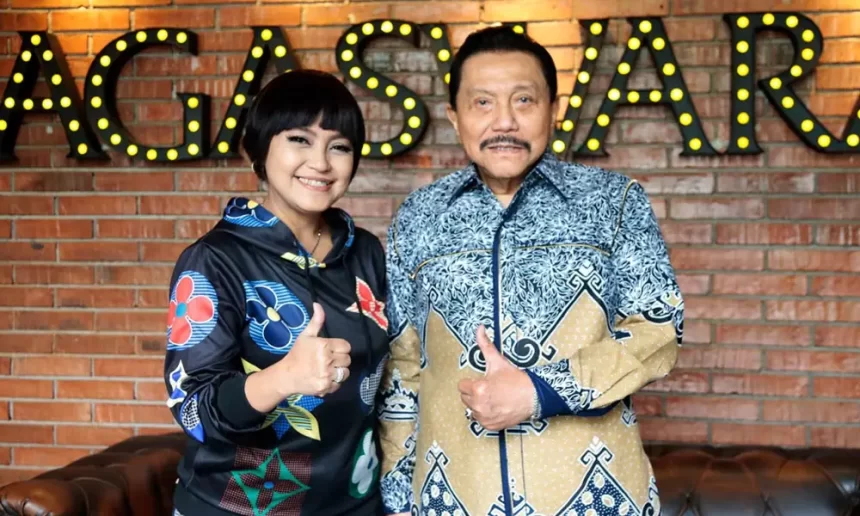 Rani Nyanyikan Hymne Veteran Ciptaan Hendropriyono