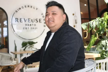 Adjji Alvarendra Nyanyi Solo Itu Gimana Kita