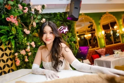 Novita Jamed Rilis Lagu Perdana Pake Ade Bang