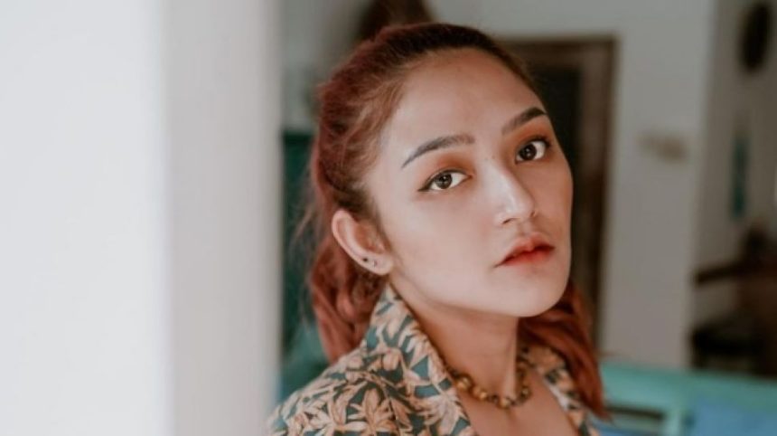Siti Badriah: Perjalanan Karier dari Awal hingga Puncak Popularitas