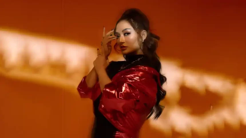 Siti Badriah Syuting Video Klip "Aku Butuh Perawatan" dengan Konsep Hip-Hop