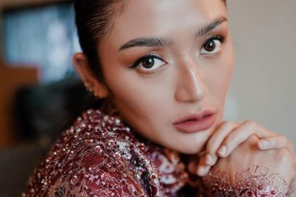 Kisah Inspiratif Siti Badriah: Dari Panggung Ke Panggung Hingga Jadi Pedangdut Sukses